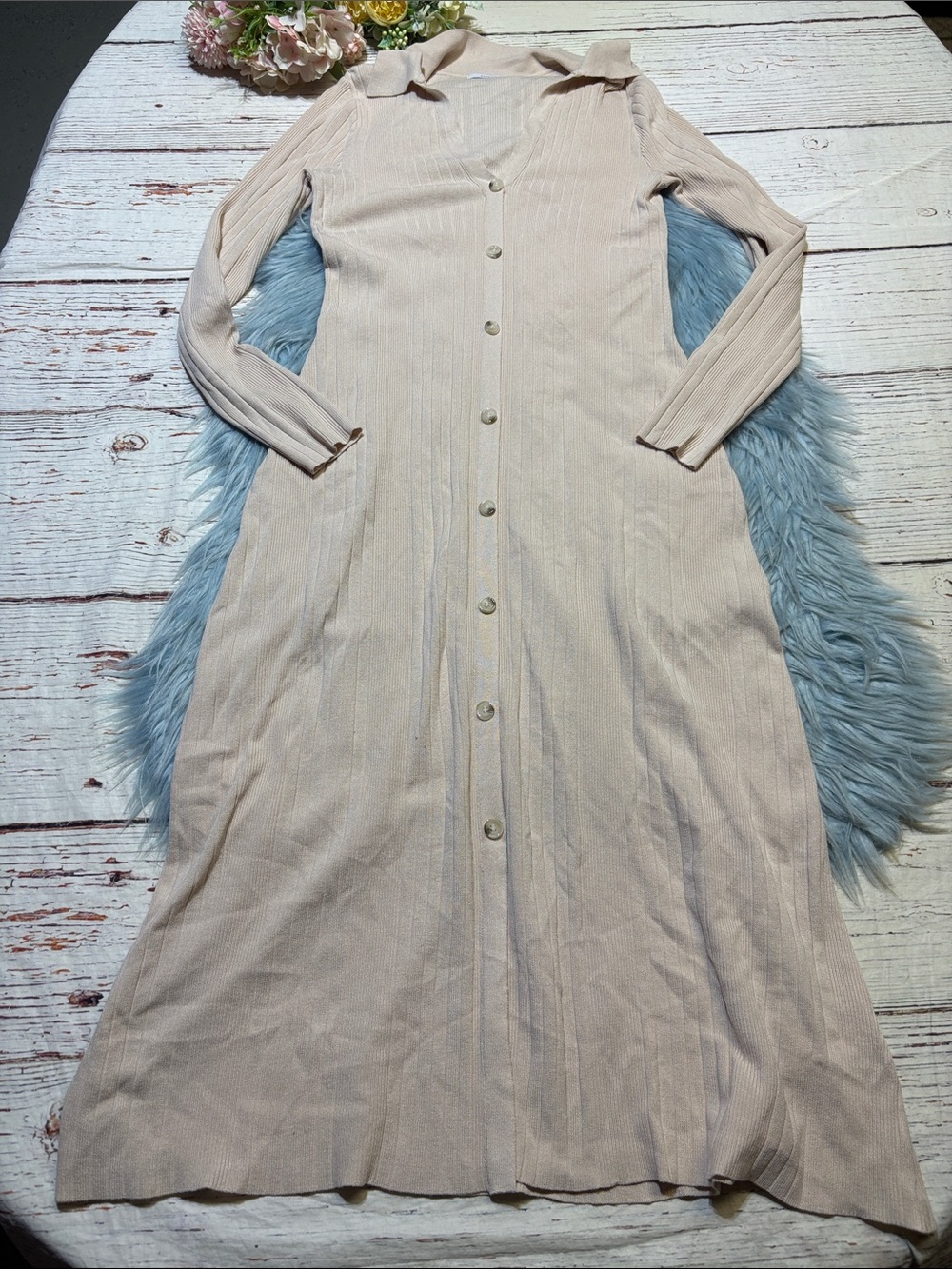 Reserved Long-Sleeve Ribbed Button-Front Dress in Light Beige Sz L